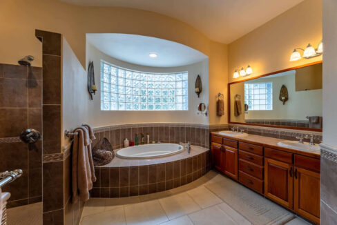 OLDE-MILL-4581-HDR