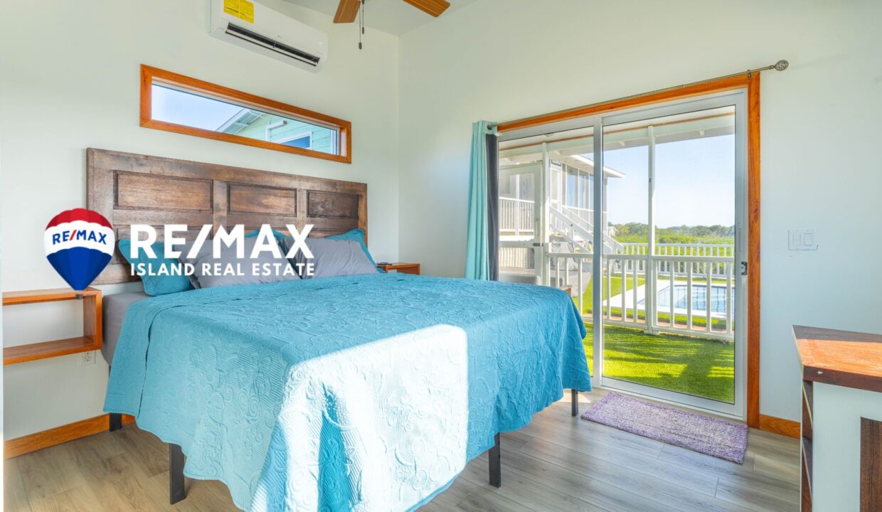 Penny-Lane-Secret-Beach-Casitas-Elliott-19