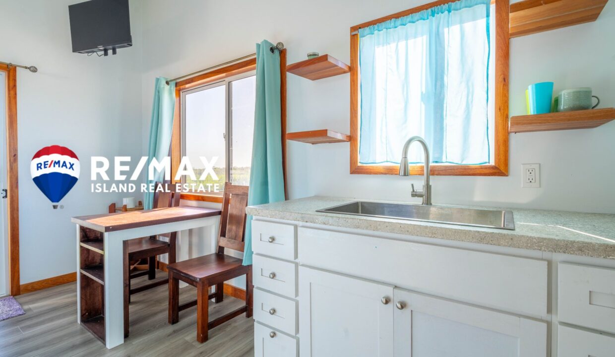 Penny-Lane-Secret-Beach-Casitas-Elliott-21