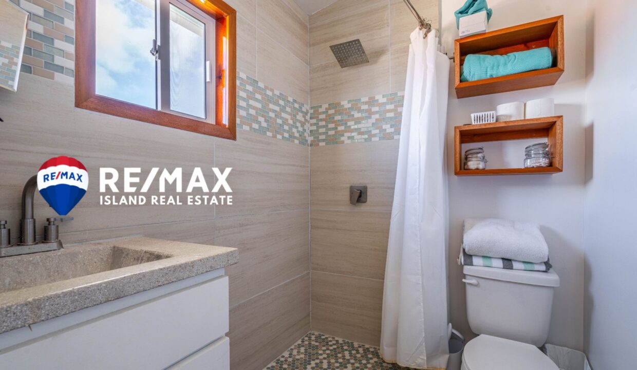 Penny-Lane-Secret-Beach-Casitas-Elliott-5