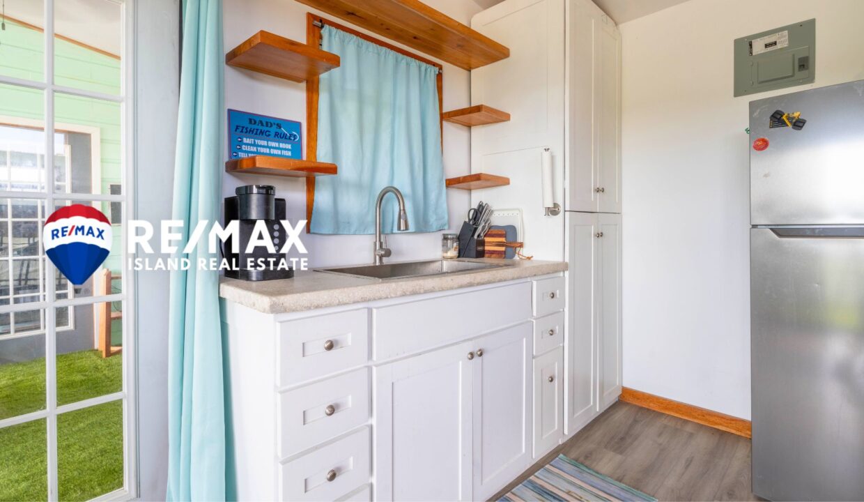 Penny-Lane-Secret-Beach-Casitas-Elliott-7