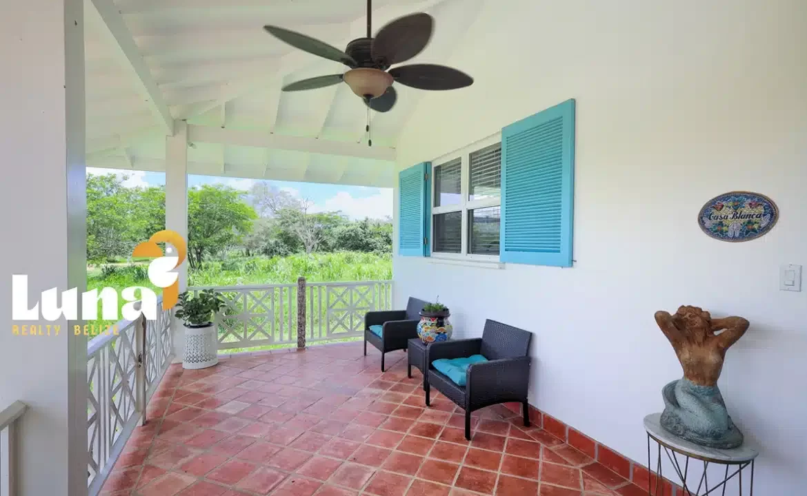1.-Casa-Blanca-front-porch-1-1170x785
