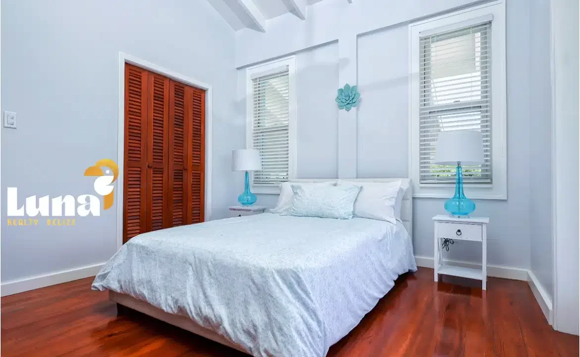 14.-Casa-Blanca-2nd-bedroom-1170x785