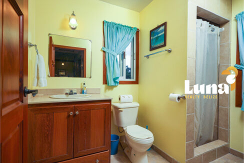 14.-Tortuga-bathroom