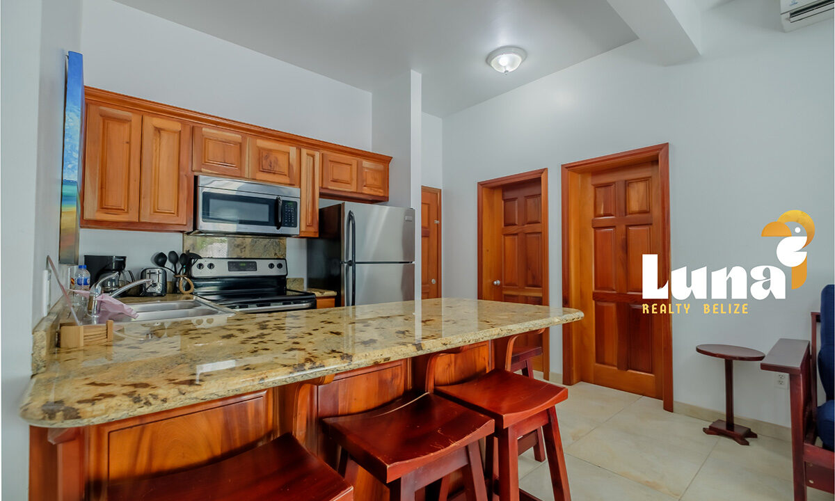 2.-E103-Kitchen