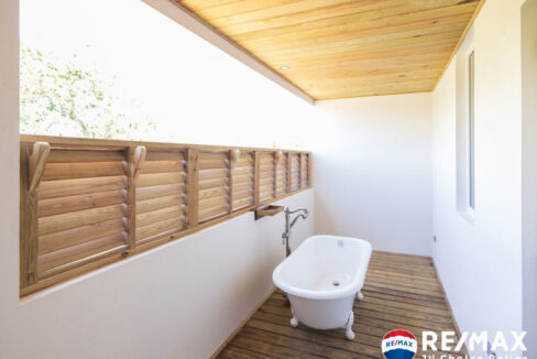 2978_1BRBeachoutdoortub