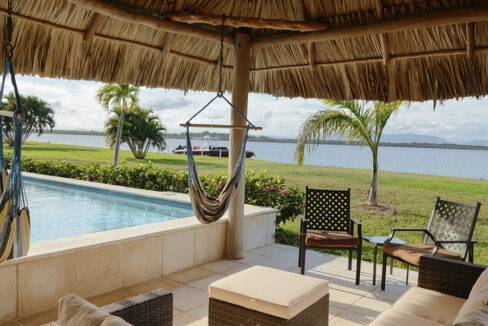 4-stunning-2-story-waterfront-villa