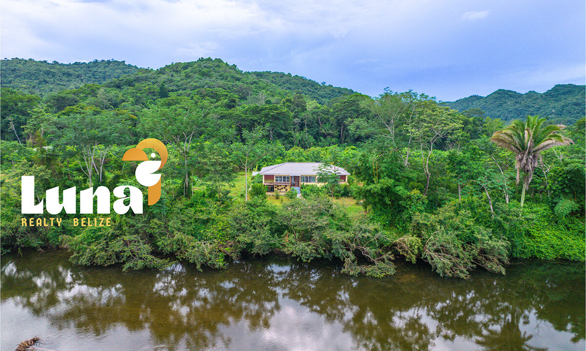 4.-sleeping-giant-back-part-of-home-and-river