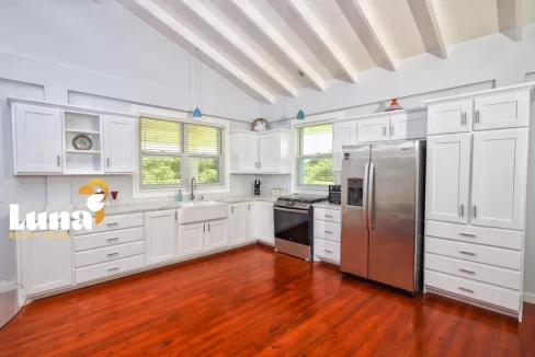 5.-Casa-Blanca-Kitchen-1170x785