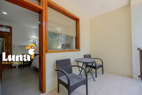 6.-F202-Balcony_