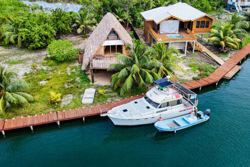 8-home-on-placencia-caye