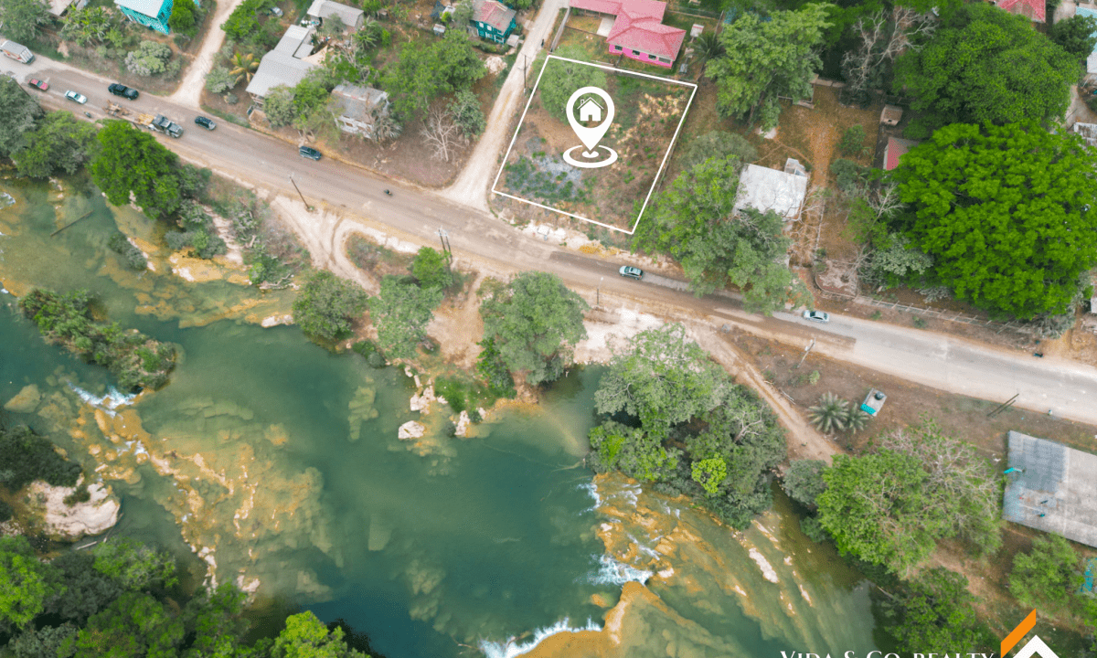 Riverview-Lots-in-Cayo-5