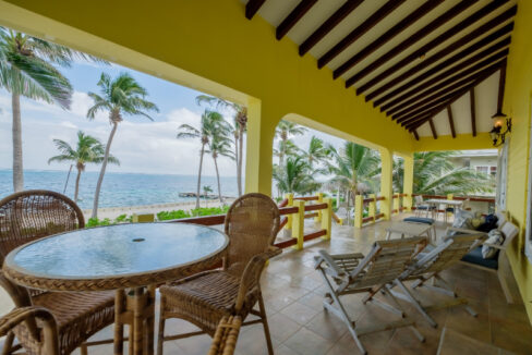 Tres+Cocos+Yellow+House+-+November_2024+-+LIGH9561-HDR
