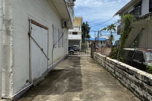commercialbuildingforsaledowntownbelizecity5-1110x623