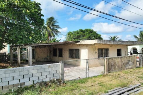 fixerupperhomeforsalecorozaltownbelize1-1110x623