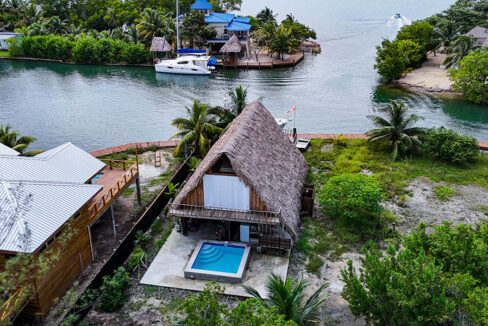 home-on-placencia-caye