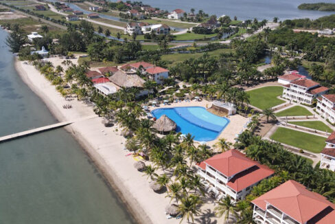 residences-luxury-lot-lagoonfront