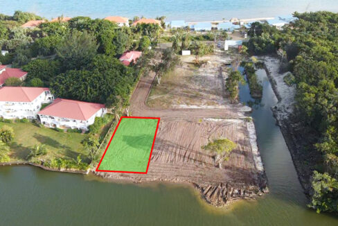 1-waterfront-lot-placencia