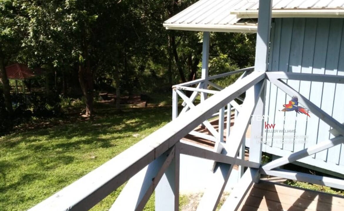 10-Acres-Cristo-Rey-Inside-Cabin-Pics8-1170x785