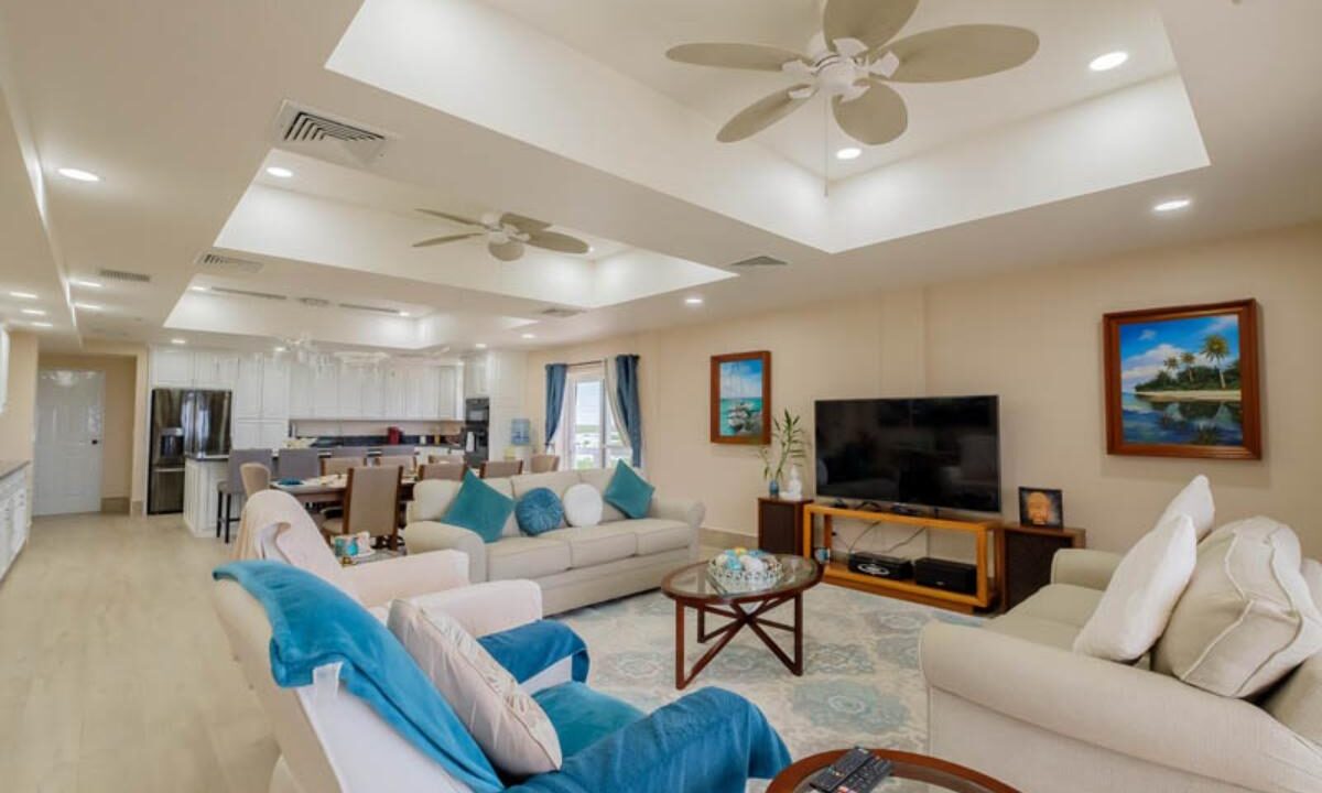 10-Coconuts-Penthouse-sale-Living