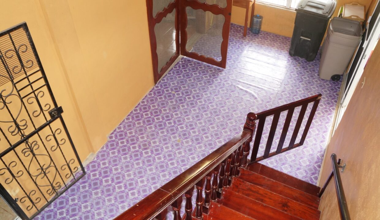 100011445051-dsc08280