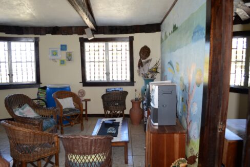 1022_3livingroom