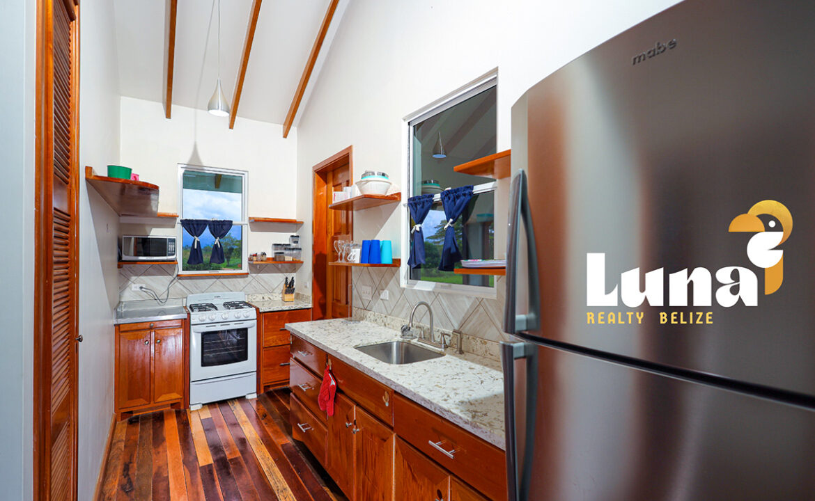 11.-Casa-Tamalito-Kitchen-copy-2-1170x785