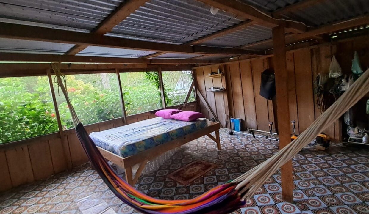 1150_1120bedroom