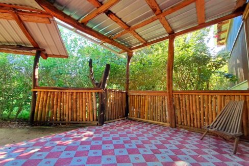 1150_720porch