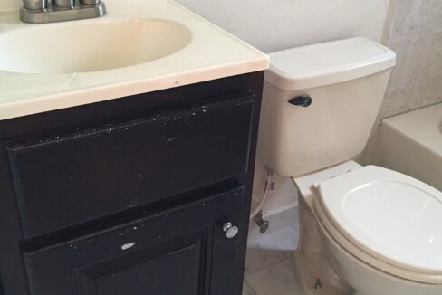 1185_6bathroom2