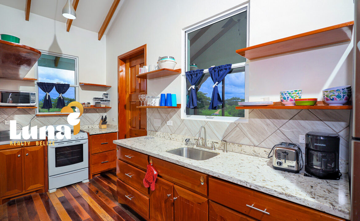 12.-Casa-Tamalito-Kitchen-copy-1170x785