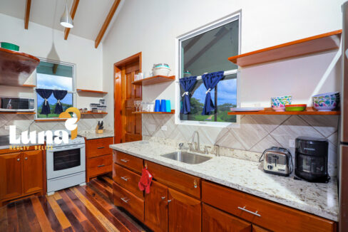 12.-Casa-Tamalito-Kitchen-copy-1170x785