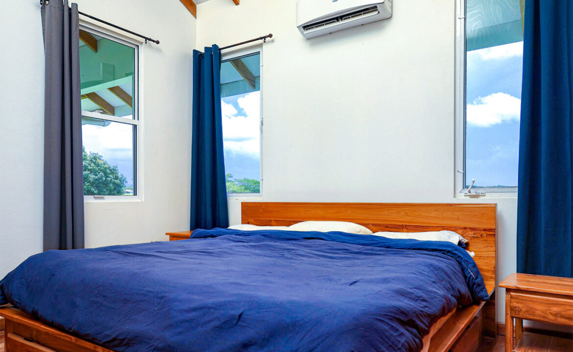 16.-Casa-Tamalito-Master-bedroom-copy-1170x785