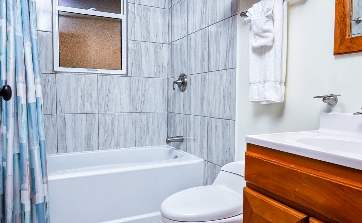 19.-Casa-Tamalito-Bathroom-1170x785