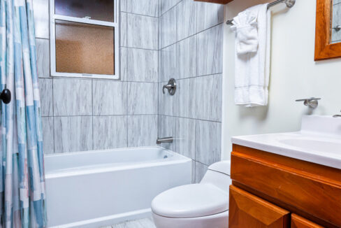 19.-Casa-Tamalito-Bathroom-1170x785