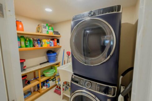 20-Coconuts-Penthouse-sale-Laundry-Room