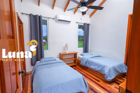 20.-Casa-Tamalito-guest-bedroom-1170x785