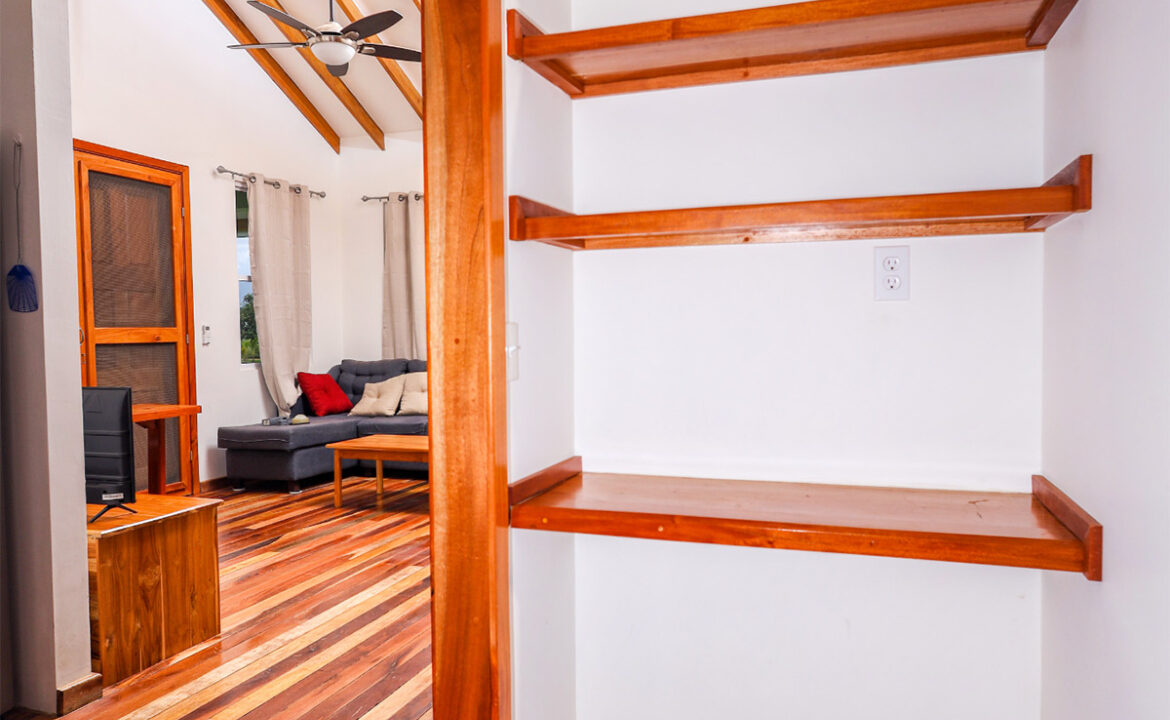 22.-Casa-Tamalito-Closet-1170x785
