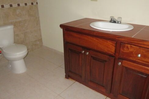 2357_bathroomb