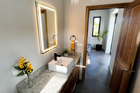 27-modern-house-in-placencia