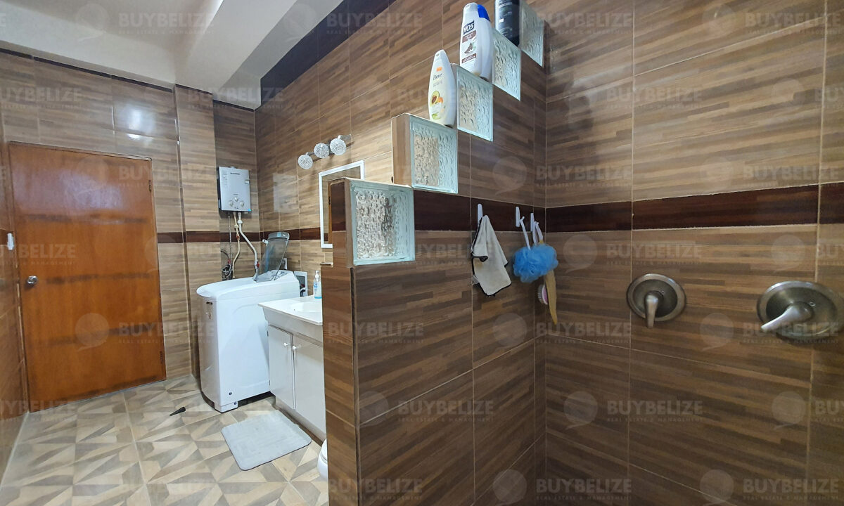 2744_8Bathroom