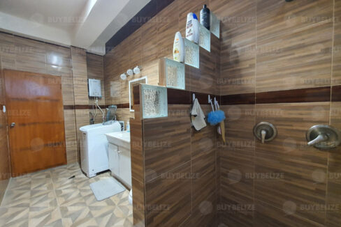 2744_8Bathroom