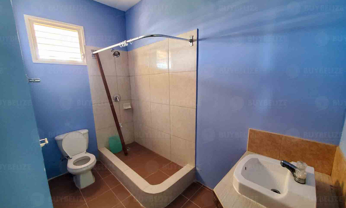 2793_720Bathroom20view
