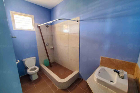 2793_720Bathroom20view