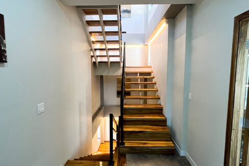 28-modern-house-in-placencia