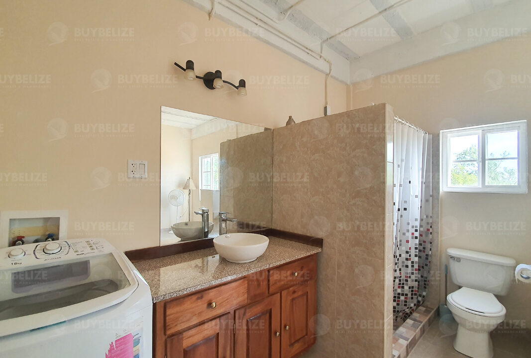 2844_420Bathroom20and20Laundry