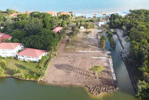 3-waterfront-lot-for-sale-placencia
