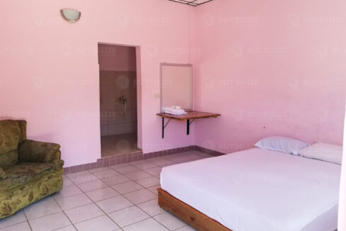 310_1020Room203