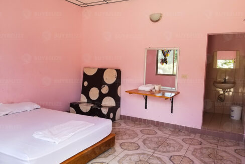310_1120Motel20Room202