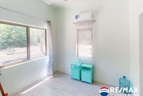 3220_PalmDrBedroom